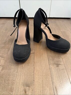 Chic Matte Black Platform Block Heel Pumps
